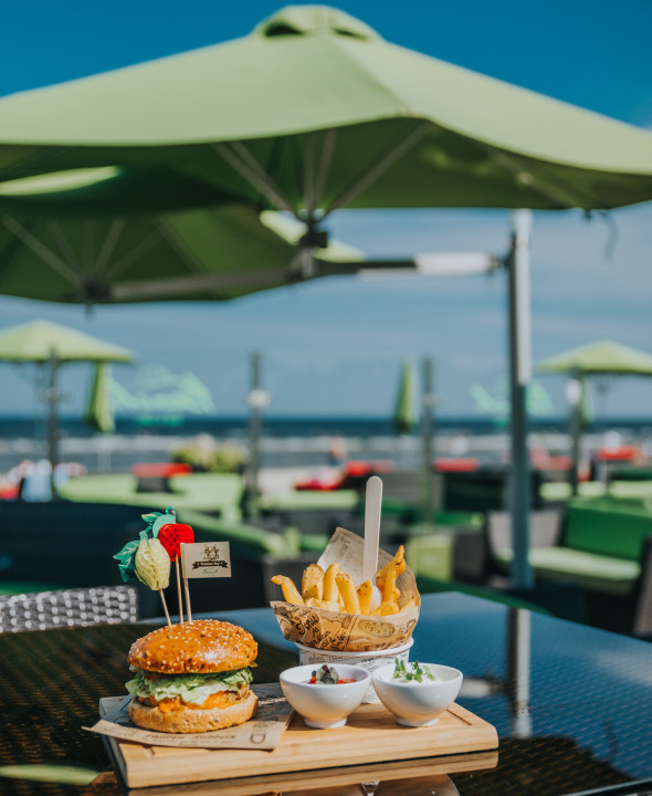 Beach Bar &amp; Grill – iecienītākie street food ēdieni